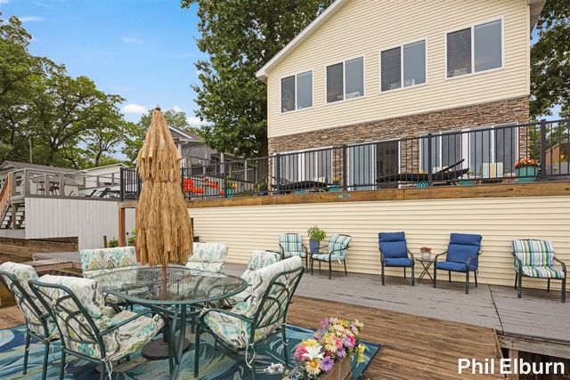 3611 Holiday Drive, Greenville, MI 48838