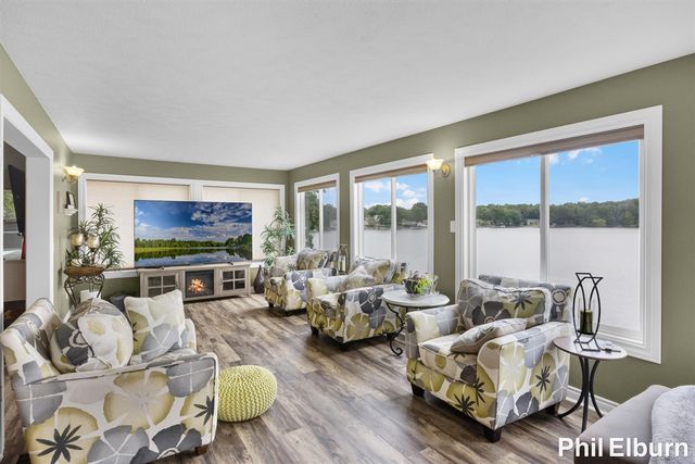 3611 Holiday Drive, Greenville, MI 48838