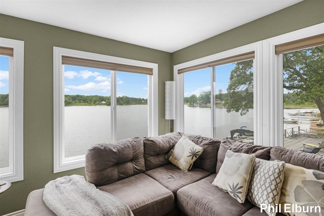 3611 Holiday Drive, Greenville, MI 48838