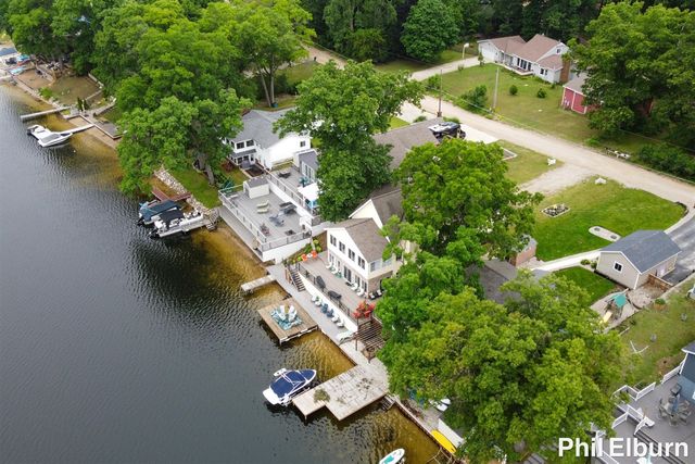 3611 Holiday Drive, Greenville, MI 48838