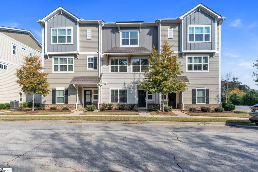 13 Keat Avenue, Greenville, SC 29601