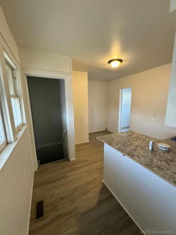 8101 Rivard Avenue, Warren, MI 48089