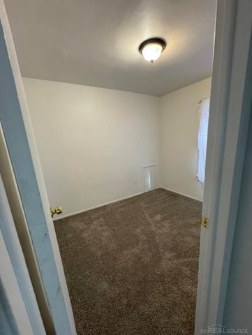 8101 Rivard Avenue, Warren, MI 48089