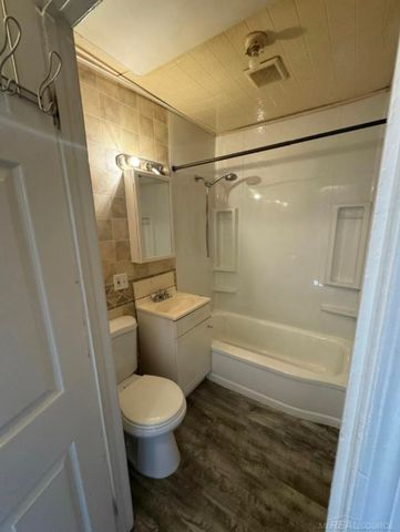 8101 Rivard Avenue, Warren, MI 48089