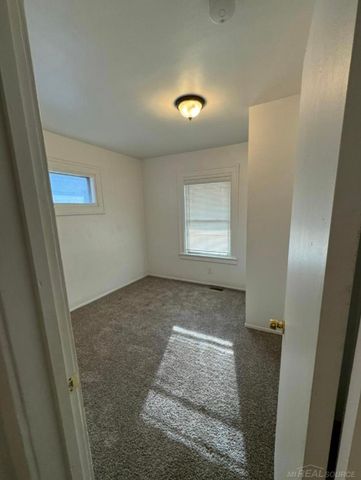 8101 Rivard Avenue, Warren, MI 48089