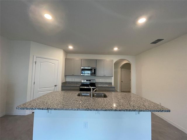 5610 GALLOPING DRIVE, Apopka, FL 32712