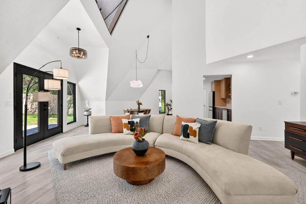 17226 Rocky Ridge RD, Austin, TX 78734