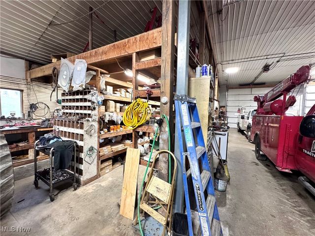 622 Pleasant Valley Road NW, Sugarcreek, OH 44681