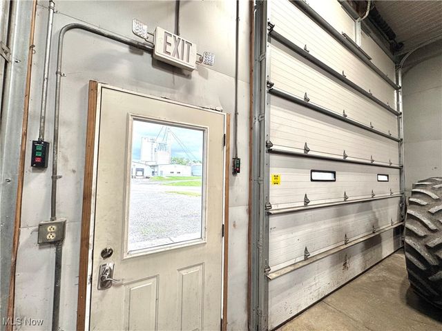 622 Pleasant Valley Road NW, Sugarcreek, OH 44681