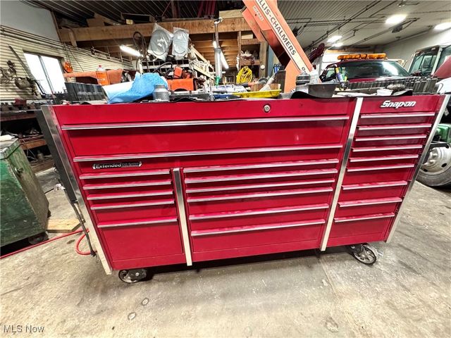 622 Pleasant Valley Road NW, Sugarcreek, OH 44681