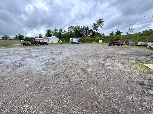 622 Pleasant Valley Road NW, Sugarcreek, OH 44681