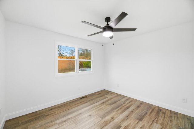 3034 Pete Worthington Road, Evensville, TN 37332