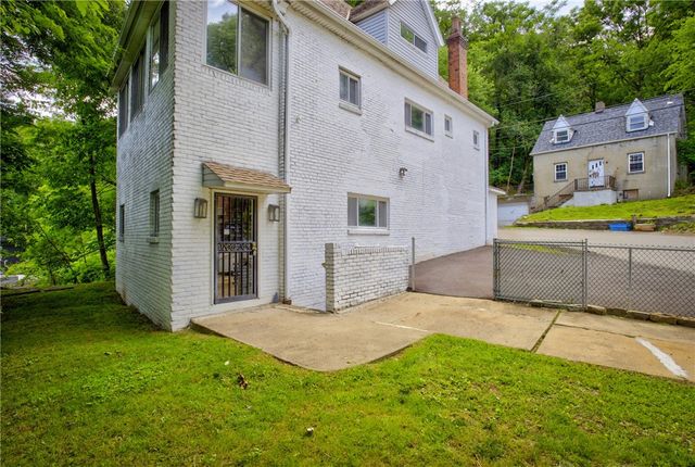 6026 Sawyer, Lawrenceville, PA 15201