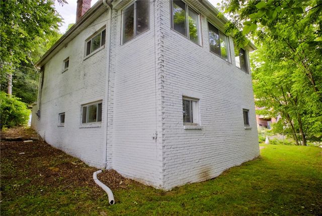 6026 Sawyer, Lawrenceville, PA 15201