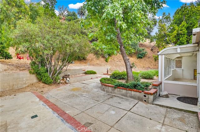 9522 Cedarvale Road, Tujunga, CA 91042