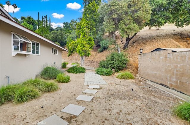 9522 Cedarvale Road, Tujunga, CA 91042