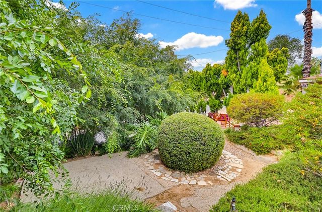 9522 Cedarvale Road, Tujunga, CA 91042