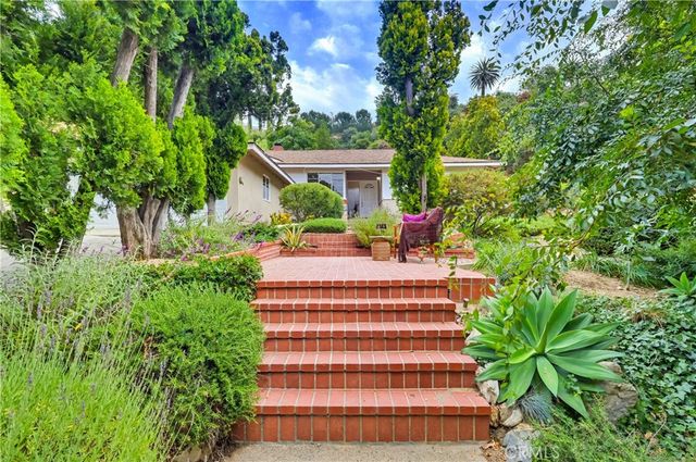 9522 Cedarvale Road, Tujunga, CA 91042