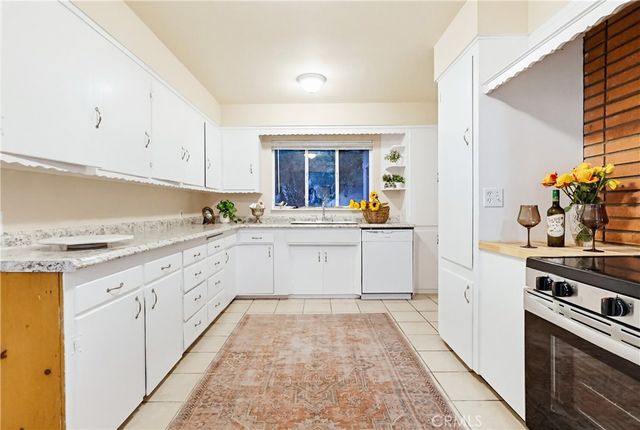 9522 Cedarvale Road, Tujunga, CA 91042