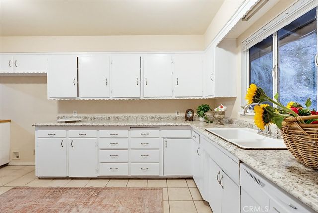 9522 Cedarvale Road, Tujunga, CA 91042
