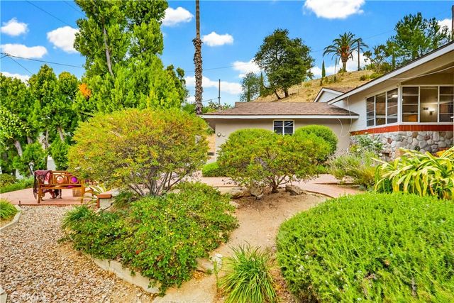 9522 Cedarvale Road, Tujunga, CA 91042