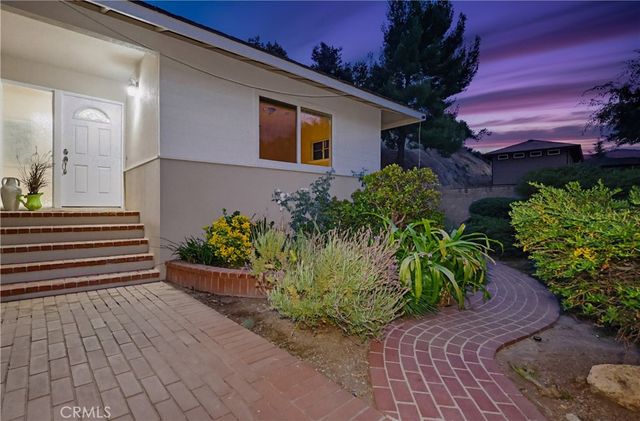 9522 Cedarvale Road, Tujunga, CA 91042