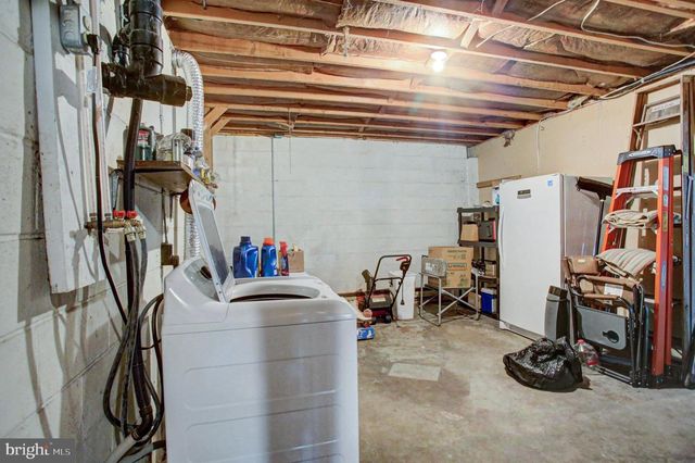 101 HILL CREST RD, Fayetteville, PA 17222
