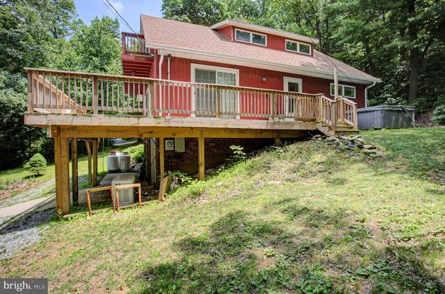 101 HILL CREST RD, Fayetteville, PA 17222