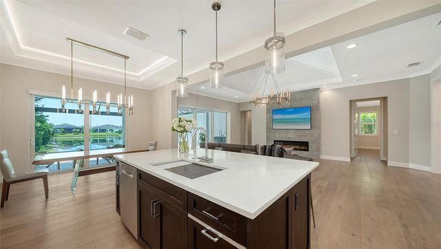 7700 SANDHILL LAKE DRIVE, Sarasota, FL 34241