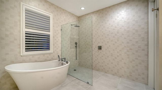 7700 SANDHILL LAKE DRIVE, Sarasota, FL 34241