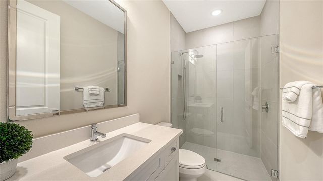 7700 SANDHILL LAKE DRIVE, Sarasota, FL 34241