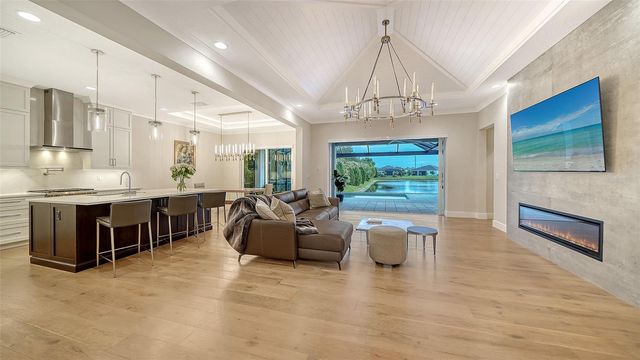 7700 SANDHILL LAKE DRIVE, Sarasota, FL 34241