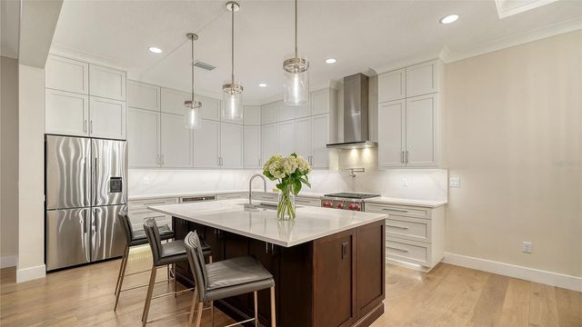 7700 SANDHILL LAKE DRIVE, Sarasota, FL 34241