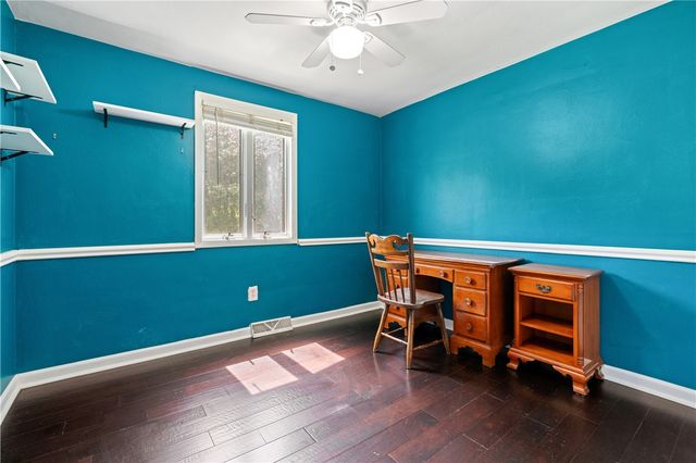 2813 Glenny Lane Ext, West Mifflin, PA 15122