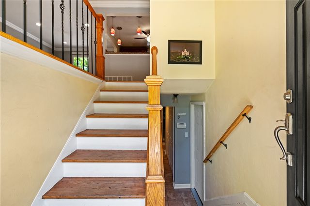 2813 Glenny Lane Ext, West Mifflin, PA 15122