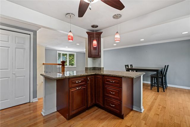 2813 Glenny Lane Ext, West Mifflin, PA 15122