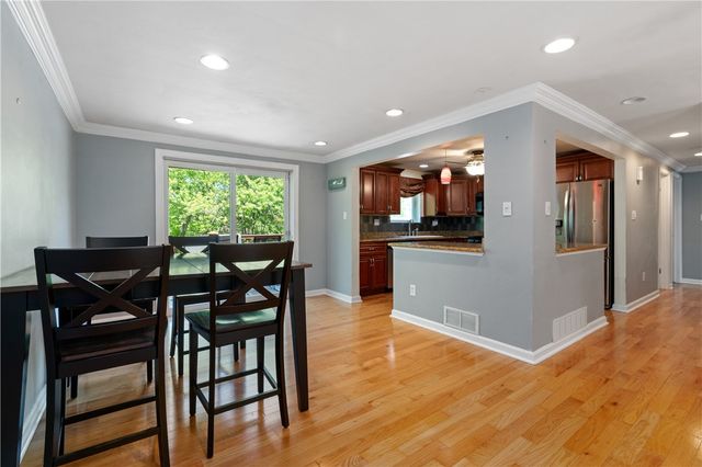 2813 Glenny Lane Ext, West Mifflin, PA 15122