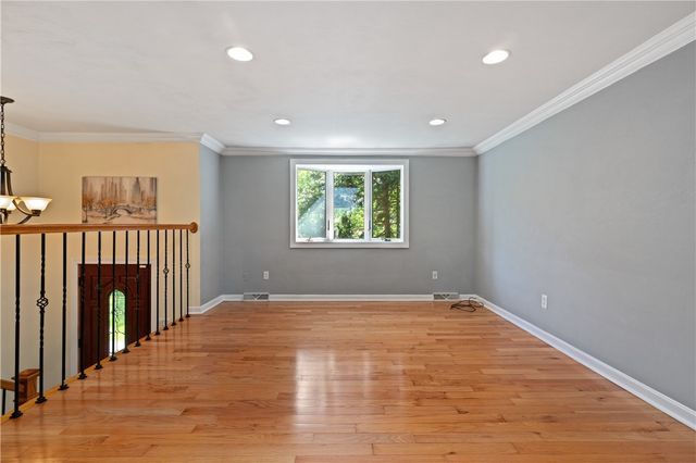 2813 Glenny Lane Ext, West Mifflin, PA 15122
