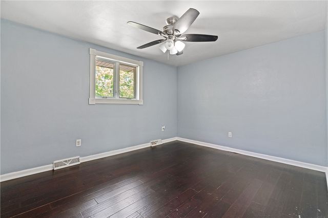2813 Glenny Lane Ext, West Mifflin, PA 15122