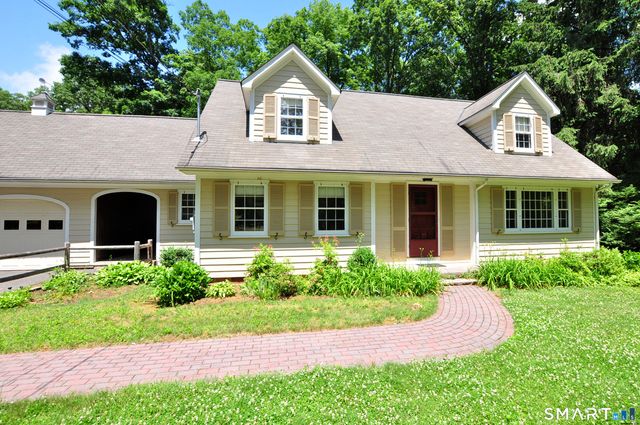 220 Arch Road, Avon, CT 06001