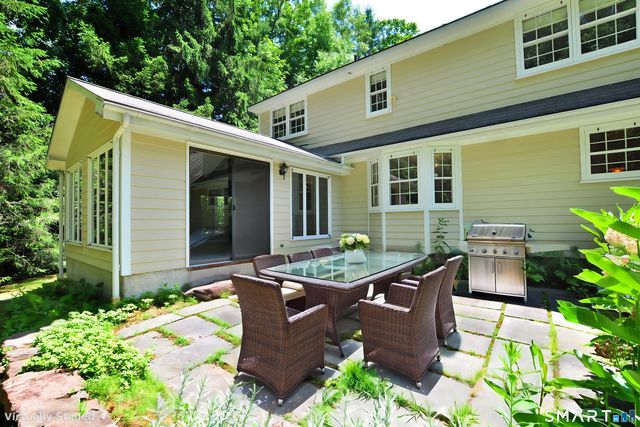 220 Arch Road, Avon, CT 06001