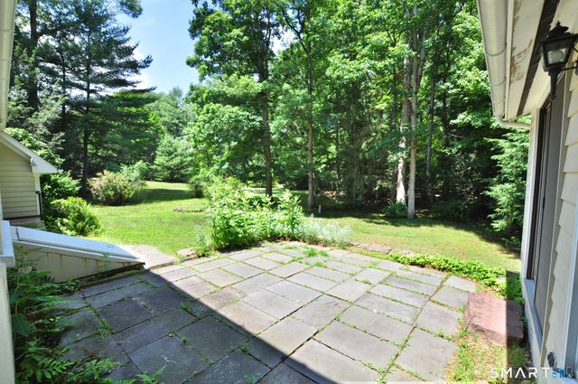 220 Arch Road, Avon, CT 06001