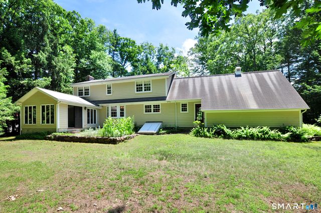 220 Arch Road, Avon, CT 06001