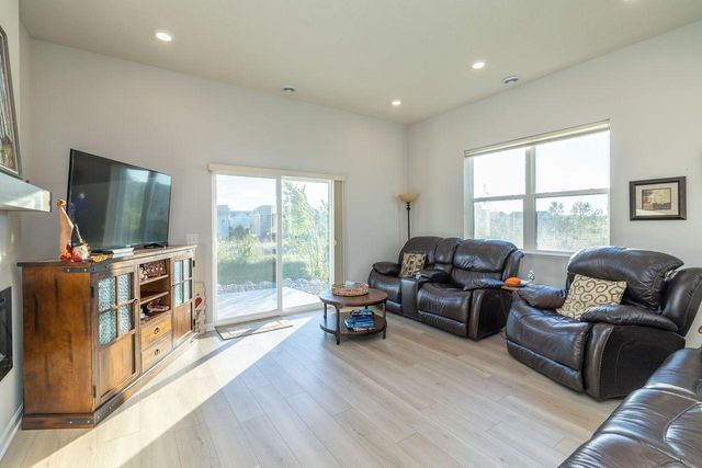 6590 Jody Avenue S, Cottage Grove, MN 55016