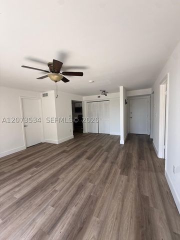 1720 NW N River Dr 408, Miami, FL 33125