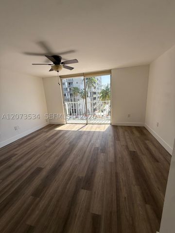1720 NW N River Dr 408, Miami, FL 33125