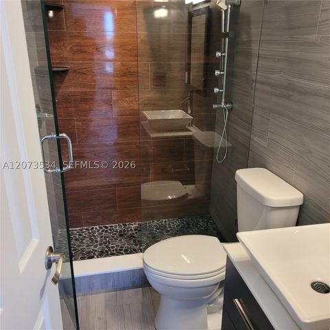 1720 NW N River Dr 408, Miami, FL 33125