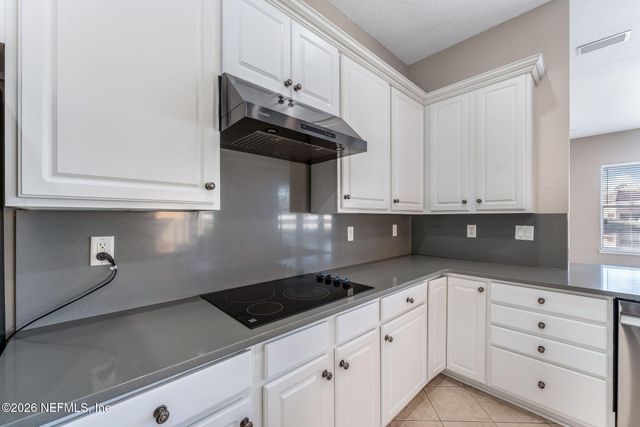 10036 WATERMARK Lane W, Jacksonville, FL 32256