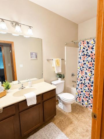 5008 Luke Street Street, Cedar Falls, IA 50613