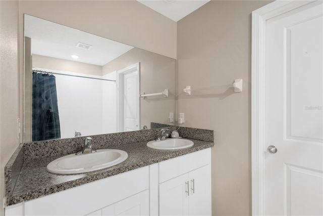 15501 WICKED STRONG STREET, Sun City Center, FL 33573